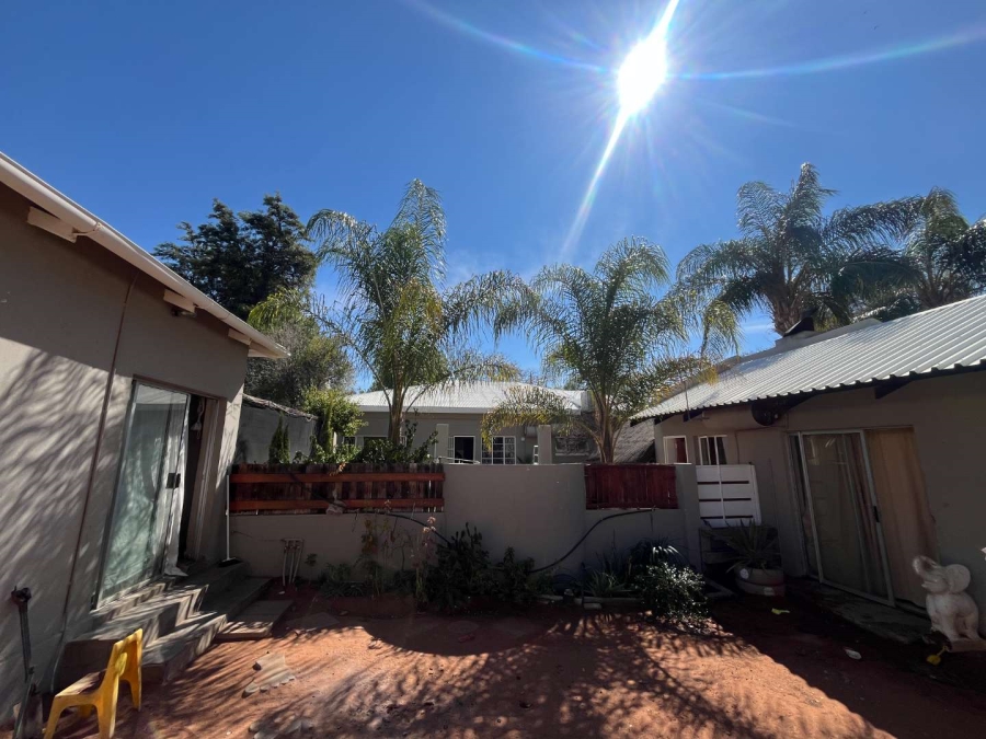 4 Bedroom Property for Sale in Middelpos Northern Cape